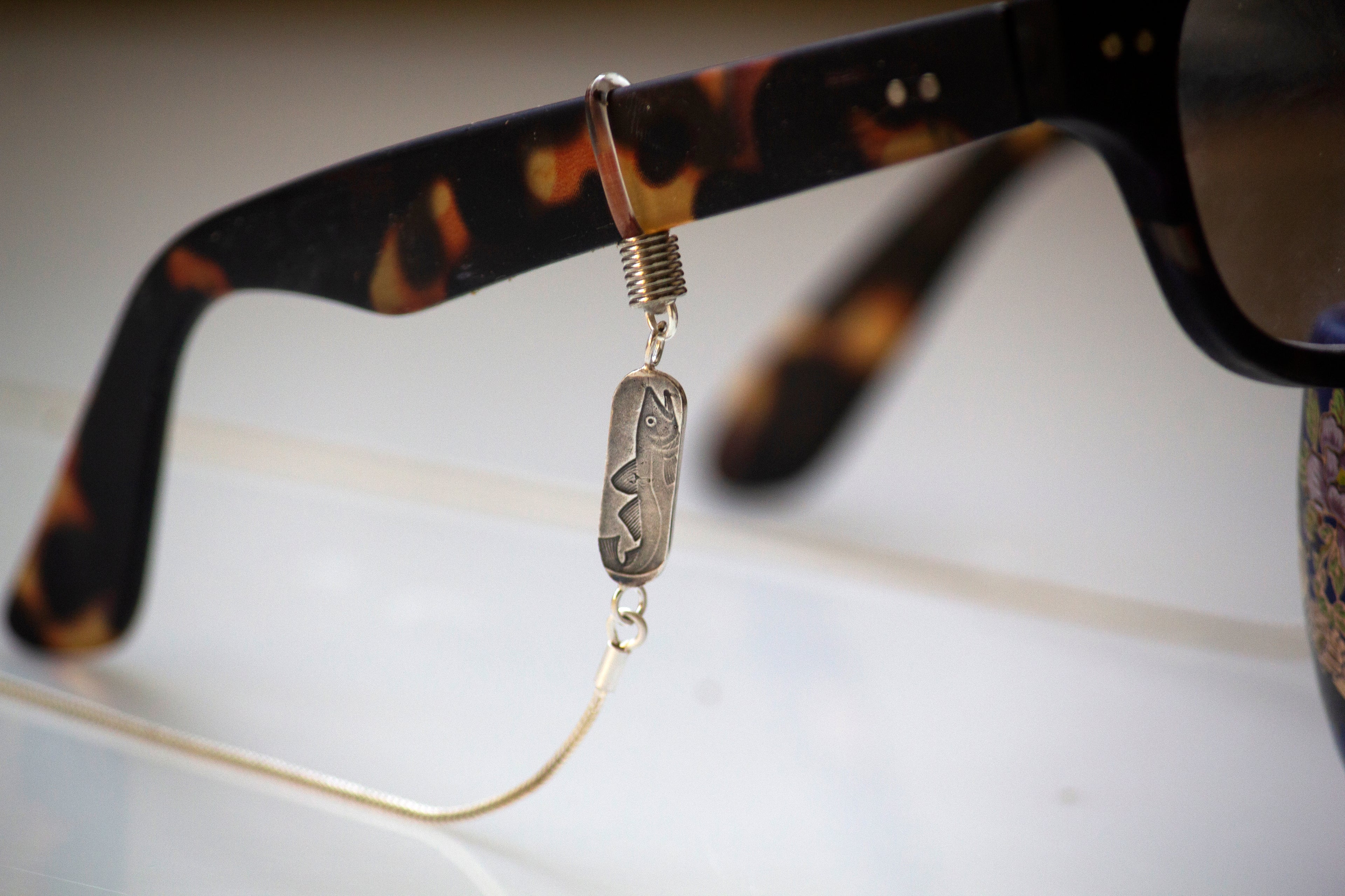 A Fisherman Frame Chain image 1