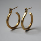 Lila Dot Earring image 1