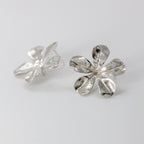 Bloom earring image 1