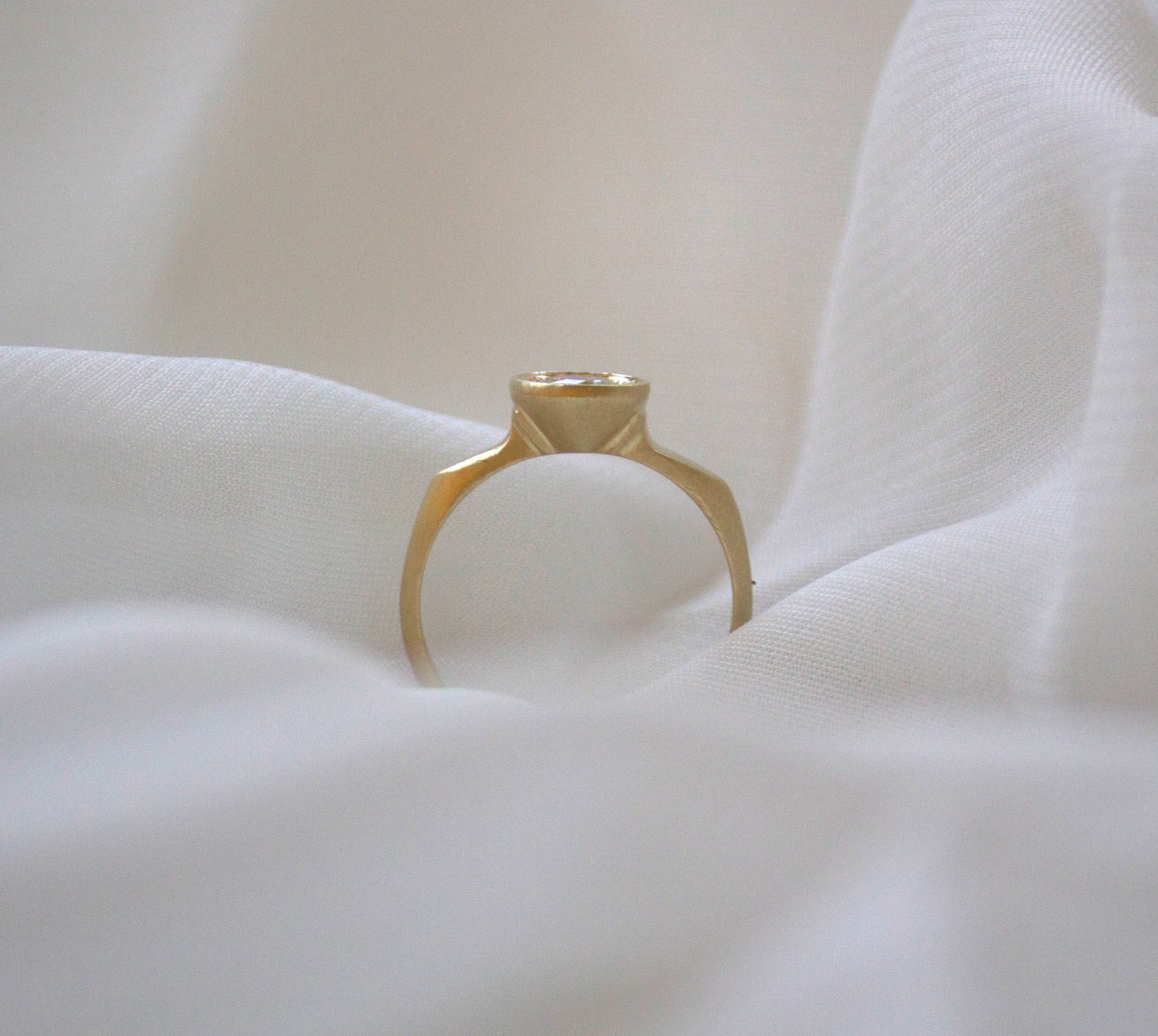 Honey ring image 3