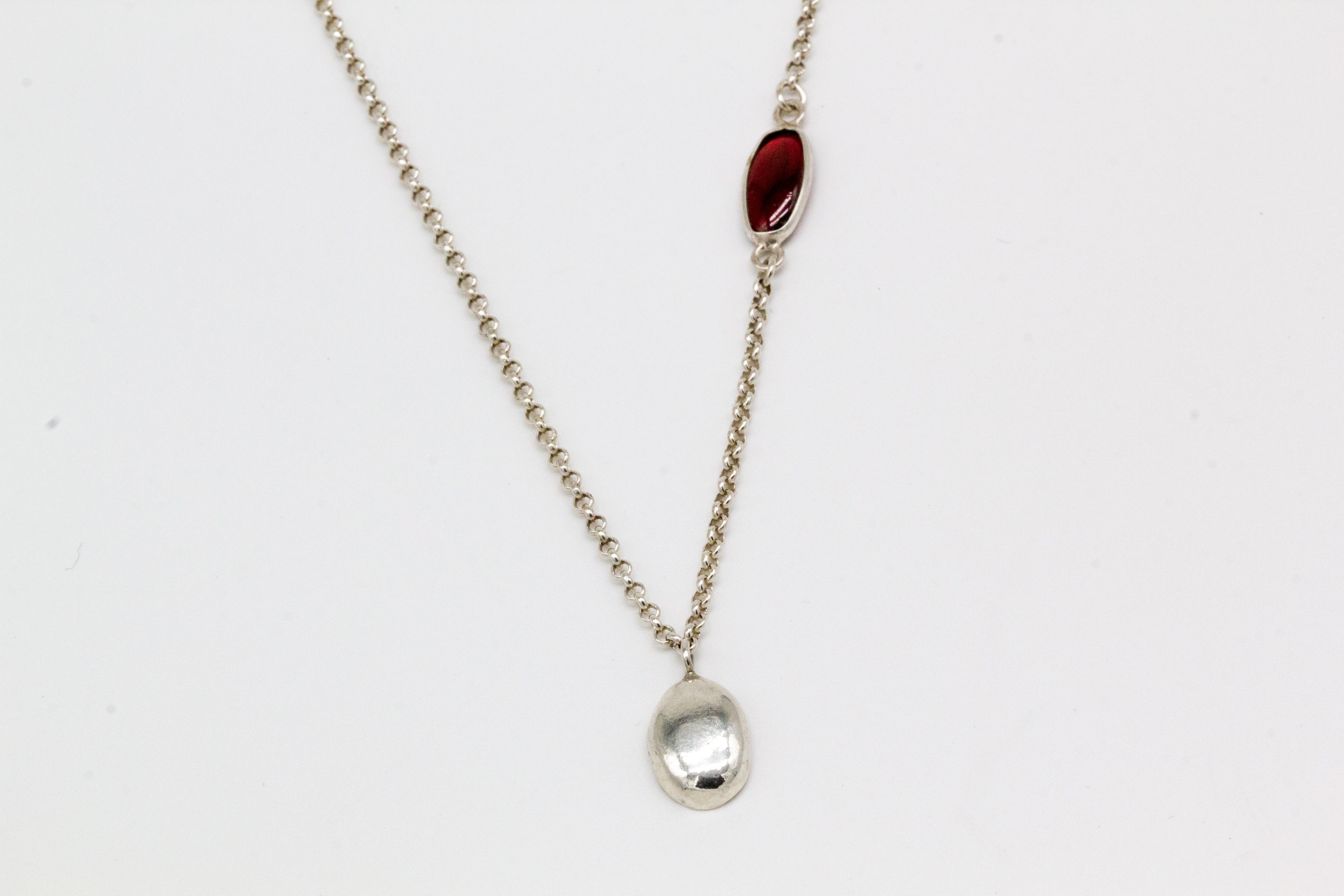 Goutte necklace