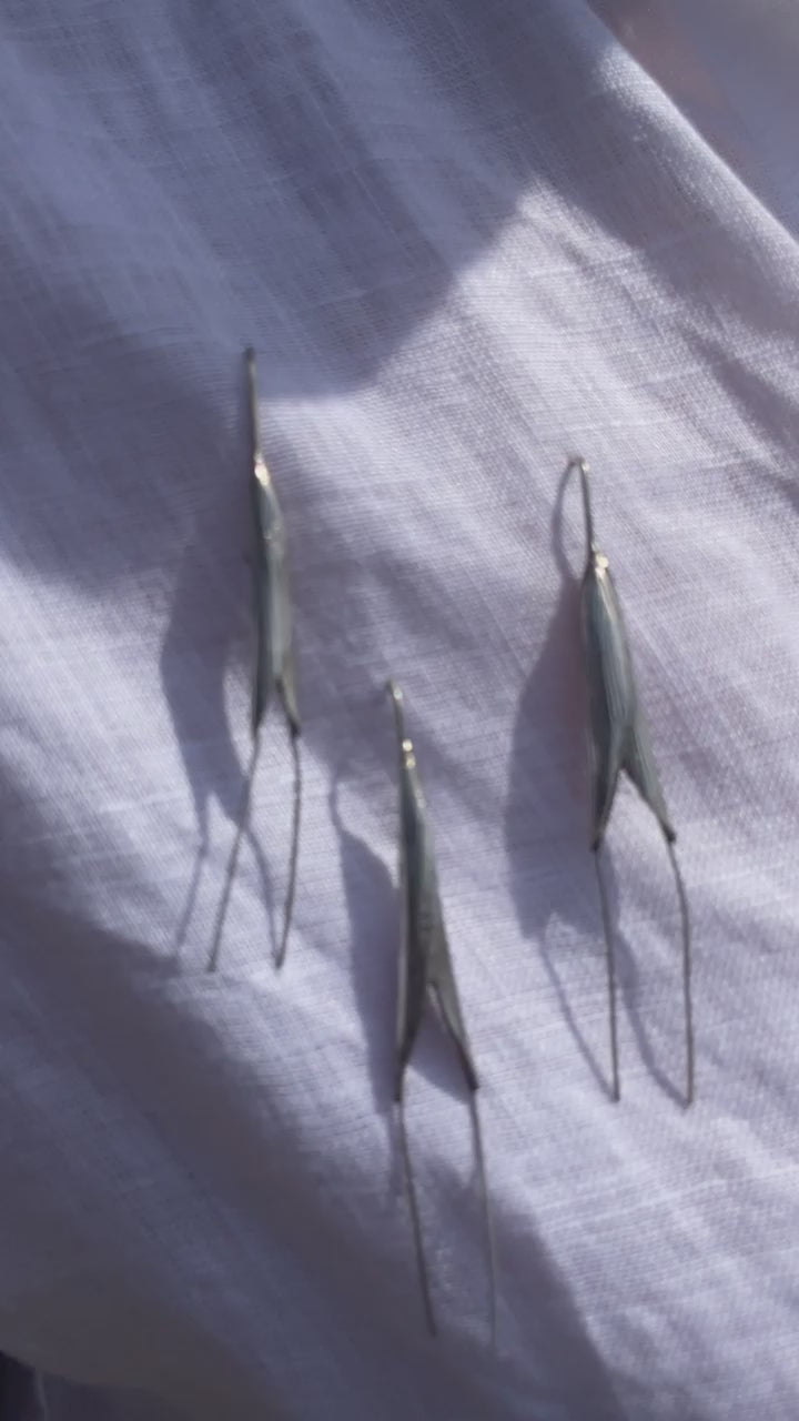 Oat brooch